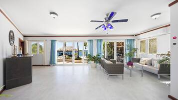 Villa (4 Bedrooms) | Kemudahan hartanah