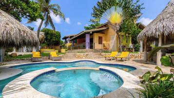 Villa (5 Bedrooms) | Property amenity