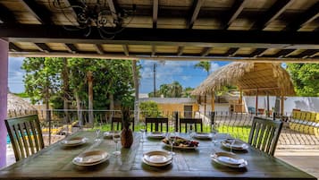 Villa (5 Bedrooms) | Kemudahan hartanah