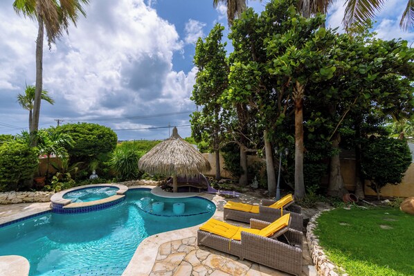 Villa (5 Bedrooms) | Property amenity - Mexican Style Villa With Private Pool, Free Utilities (Oranjestad)