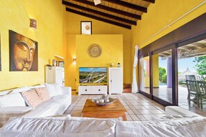Villa (5 Bedrooms) | Property amenity - Mexican Style Villa With Private Pool, Free Utilities (Oranjestad)