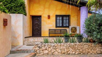 Villa (5 Bedrooms) | Kemudahan hartanah