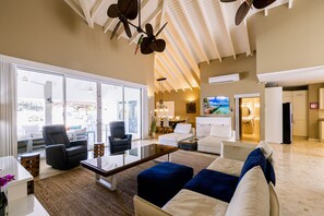 Villa (4 Bedrooms) | Área de sala de estar