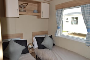 Chalet rustique, Plusieurs lits | 2 chambres, fer et planche à repasser, accès au Wi-Fi (inclus)