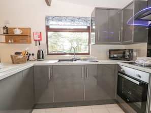 Ferienhaus | Eigene Küche | Kühlschrank, Mikrowelle, Wasserkocher, Toaster