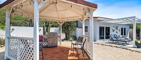 House (4 Bedrooms) | Property amenity