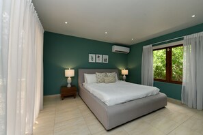 House (4 Bedrooms) | Property amenity