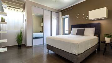 Villa (6 Bedrooms) | 6 bedrooms, iron/ironing board, travel cot, bed sheets