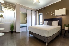 Villa (6 Bedrooms) | 6 habitaciones, tabla de planchar con plancha y cuna de viaje 