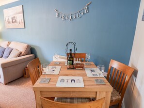 Dining - Anchors Down (Whitby)