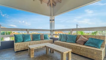 Villa (5 Bedrooms) | Property amenity