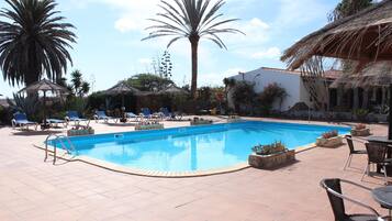 Apartment | Pool | Outdoor pool