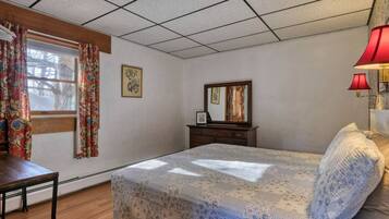 2 Schlafzimmer, Bügeleisen/Bügelbrett, Reisekinderbett, WLAN