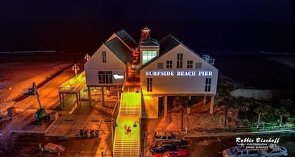 Great Beach House-Private Pool- 3 min walk to the beach, new pier & restaurants