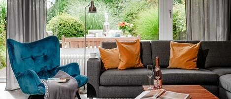 TV, DVD player, stereo