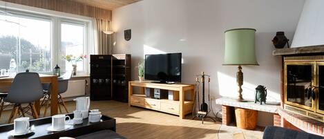 Tv, pejs, stereoanlæg