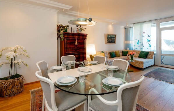 Imagen sin descripción, 1 de 36, botón