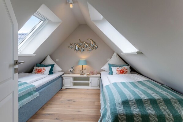 Unclassified image, 1 of 34, button