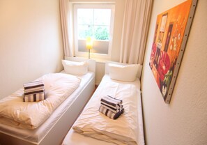 Unclassified image, 2 of 11, button