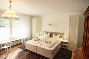 2 Schlafzimmer, Bügeleisen/Bügelbrett, WLAN, Bettwäsche