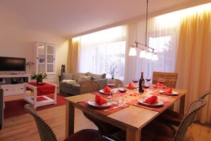 Unclassified image, 5 of 19, button