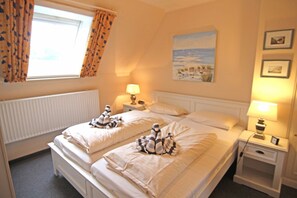 3 bedrooms, WiFi, bed sheets