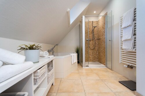 Haus Hermes Hüs - Sylt is a valuable living space and a soothing vacation spot, a