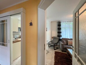 Fernseher, Stereoanlage