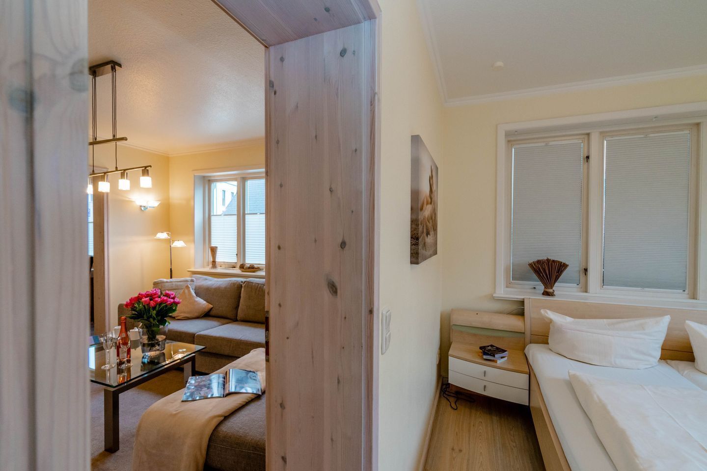 2 habitaciones, tabla de planchar con plancha, wifi y ropa de cama 