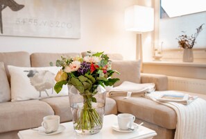 Imagen sin descripción, 3 de 42, botón