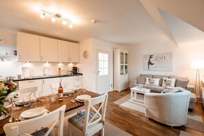 Imagen sin descripción, 4 de 42, botón