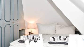 2 chambres, fer et planche Ă repasser, Wi-Fi, draps fournis