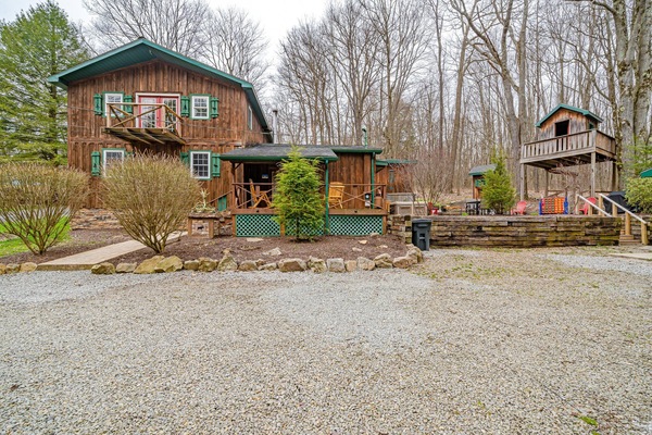 Welcome to Moose Tracks Cabin!