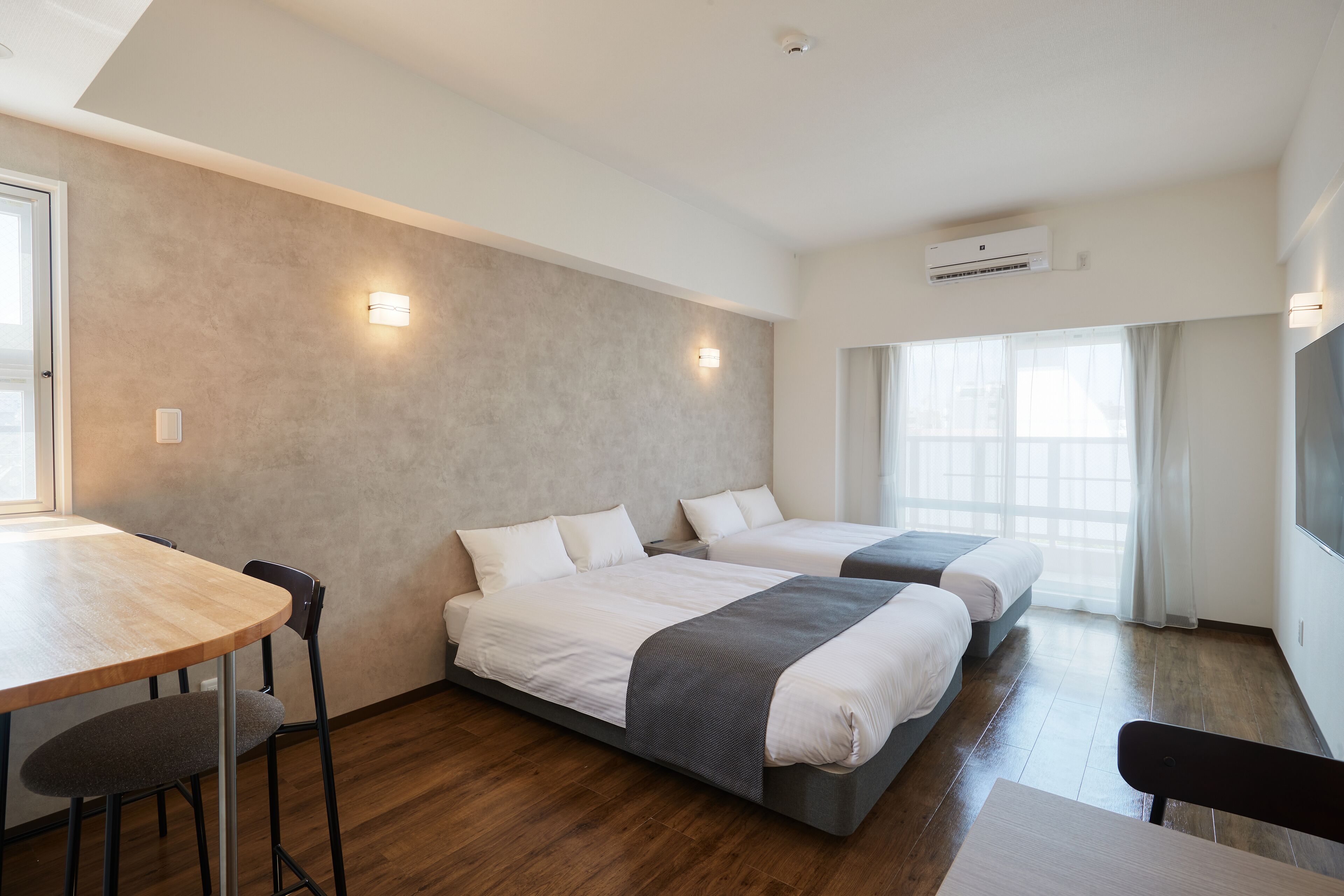 デラックス ダブルルーム 禁煙 | 高級寝具、デスク、遮光カーテン、WiFi (無料)