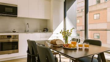 Superior Apartment | Private kitchen | Full-size fridge, oven, electric kettle, cookware/dishes/utensils