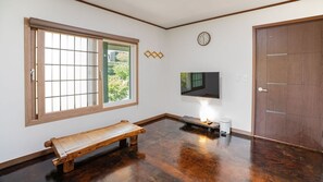 Basic Room, 2 Bedrooms (Supgol(danchae)) | 2 bedrooms, free WiFi - Jeju Supgol Dokchae Pension (Jeju City)