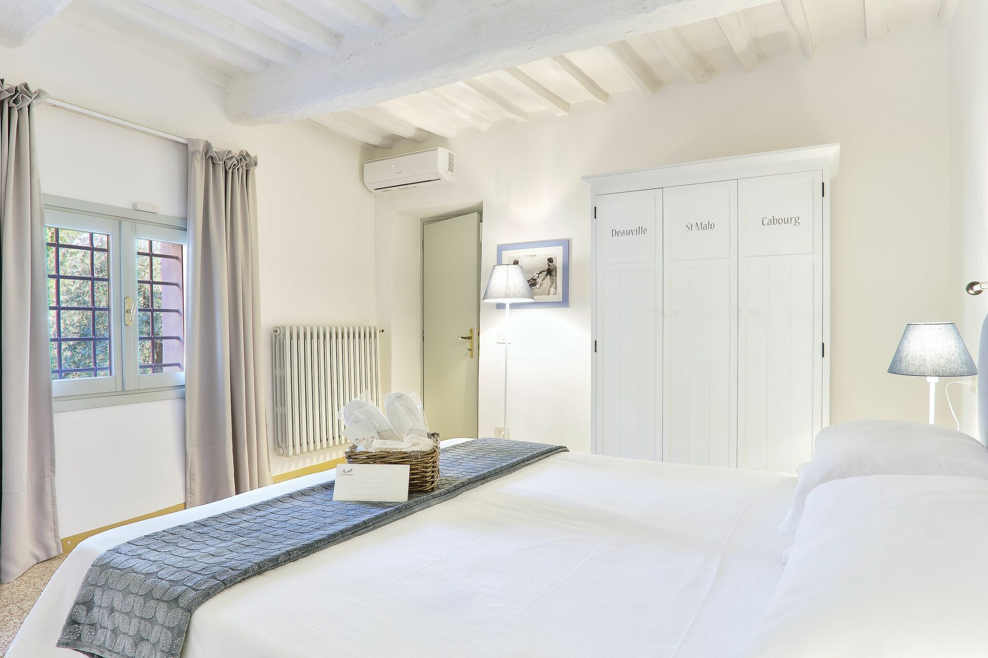 5 habitaciones, cuna de viaje y wifi gratis 