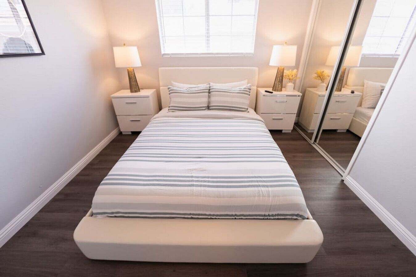 4 chambres, bureau, fer et planche à repasser, Wi-Fi gratuit