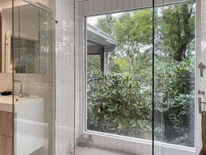Haartrockner, Fußbodenheizung (Badezimmer), Handtücher