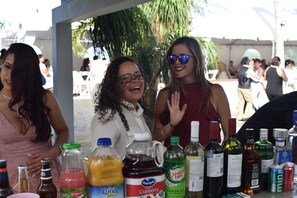 Bar (in der Unterkunft)