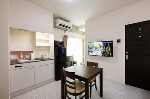 Comfort Quadruple Room, 2 Double Beds | Blackout drapes, free WiFi, bed sheets