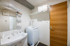 Leilighet – superior | Bad | Separat badekar og dusj, hårføner, tøfler og bidé