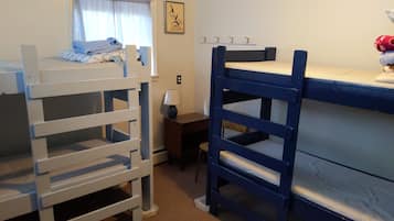 Dormitorio compartido | Wifi gratis y ropa de cama 