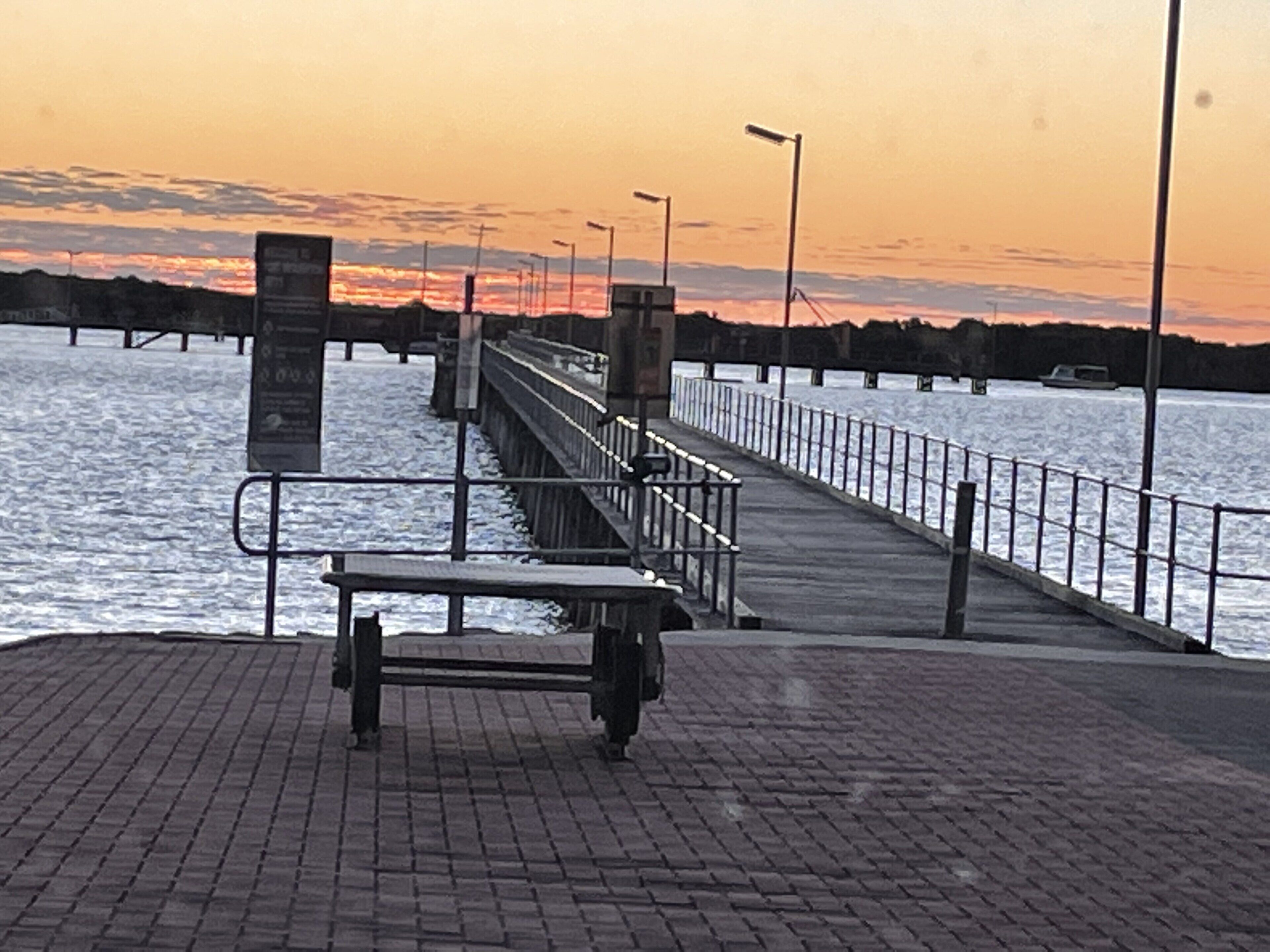 Great little Summer rental shack right on the beach...Available from Nov 9th. — image 4