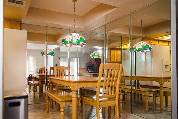 Dining - 2 Bedroom Condo in a PERFECT location (Phoenix)