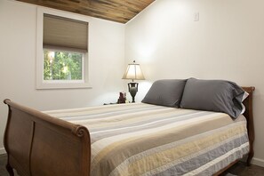 2 bedrooms, bed sheets