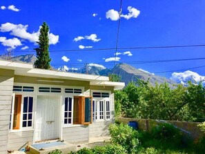 Exterior - Hunza Panorama Hotel (Karimabad)