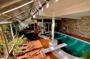 Piscine intérieure