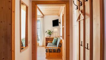 Télévision, table de tennis de table