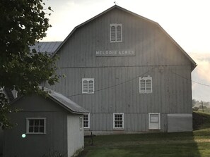 Exterior - Country Farmhouse (New Columbia)